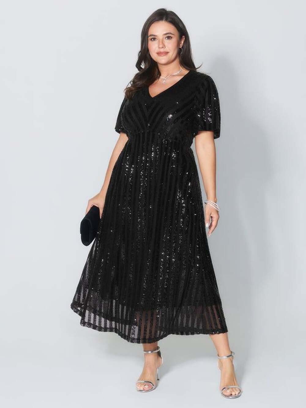 Bloomchic Plus Size 2X 18-20 Black Shimmery Sequin V Neck Dress with Pockets - Picture 2 of 9